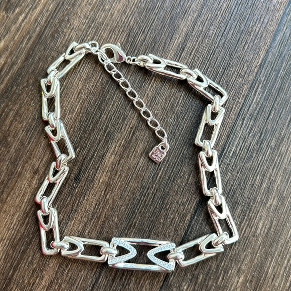 IMPRESSIVE TOPAZ NECKLACE